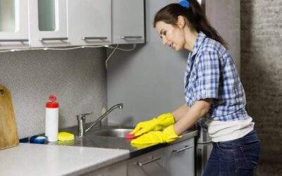 Expert Kitchen Cleaning Hacks To Save Time & Effort